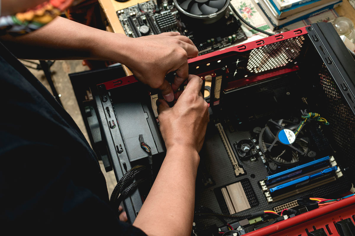 Computer Repair Computer repair by H&R Tech Guys in Glendale